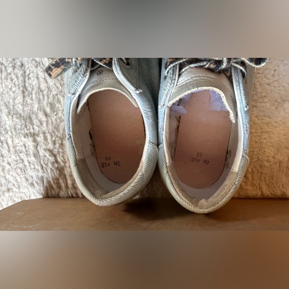 Golden Goose Superstar Denim/silver/peach with leopard laces. Size 39 - Picture 7 of 11